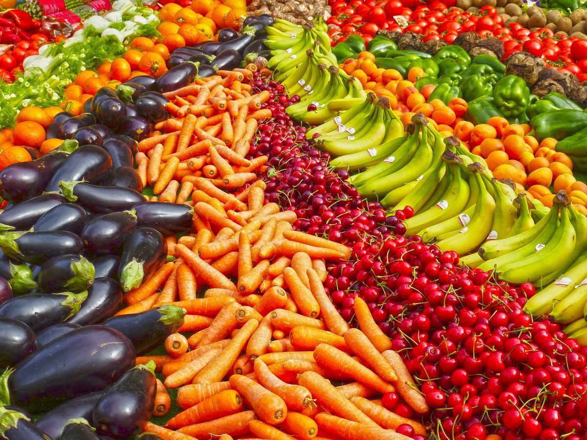 Fresh Fruits & Vegetables